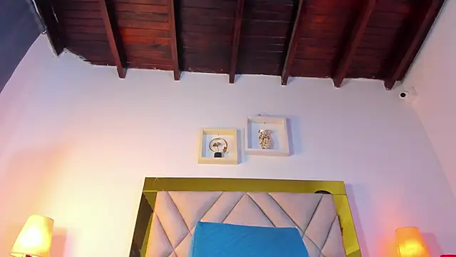 nicole grace0 online show from 10/02/25, 12:12