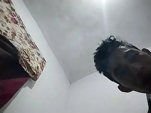 Snapshot of Flaquito_pitudo chatting on 12/21/24, 12:09 Flaquito pitudo online show from 12/21/24, 12:09