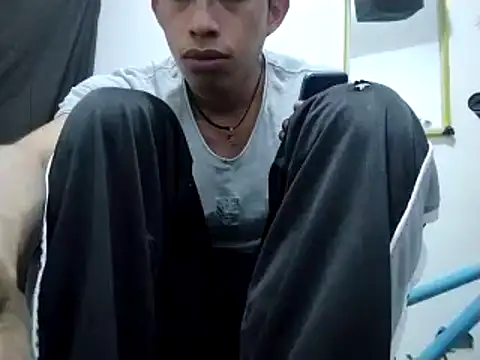 Snapshot of Flaquito_pitudo chatting on 03/03/25, 05:42 Flaquito pitudo online show from 03/03/25, 05:42