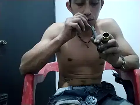 Snapshot of Flaquito_pitudo chatting on 03/07/25, 05:29 Flaquito pitudo online show from 03/07/25, 05:29