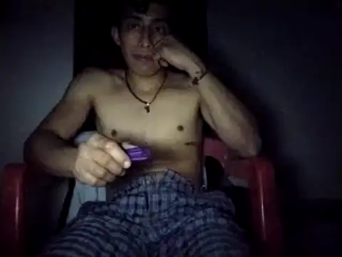 Snapshot of Flaquito_pitudo chatting on 03/07/25, 08:34 Flaquito pitudo online show from 03/07/25, 08:34