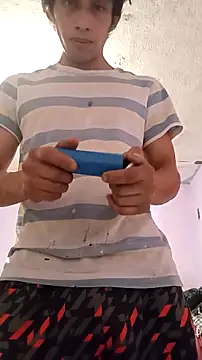 Snapshot of Flaquito_pitudo chatting on 09/27/25, 11:21 Flaquito pitudo online show from 09/27/25, 11:21