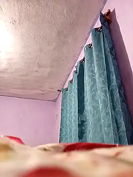 Snapshot of Flaquito_pitudo chatting on 10/23/25, 01:27 Flaquito pitudo online show from 10/23/25, 01:27