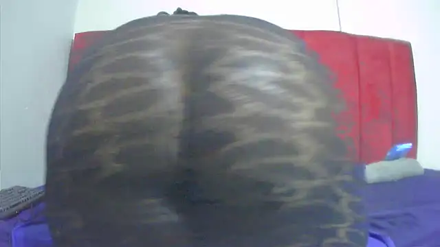 Snapshot of assqueenxx chatting on 10/17/25, 07:55 assqueenxx online show from 10/17/25, 07:55