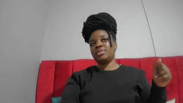 Snapshot of assqueenxx chatting on 10/20/25, 06:08 assqueenxx online show from 10/20/25, 06:08