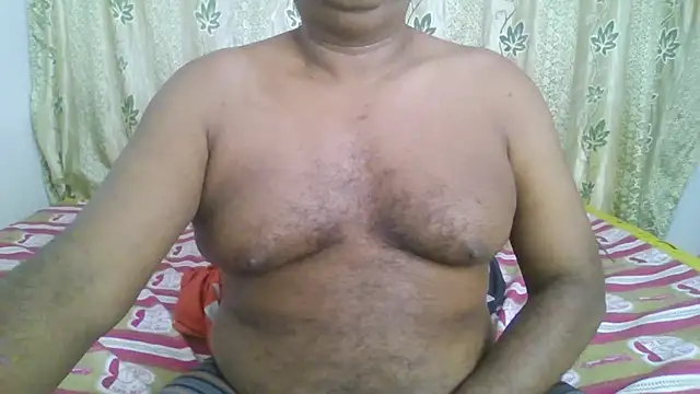 Snapshot of Beargryzzly chatting on 12/07/24, 05:48 Beargryzzly online show from 12/07/24, 05:48