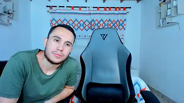 xxx sweet couple  online show from 12/17/24, 04:56