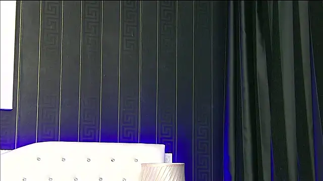 SophiaVilner online show from 10/17/25, 03:36