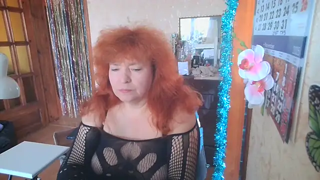 Snapshot of LadaXMay chatting on 10/30/25, 12:06 LadaXMay online show from 10/30/25, 12:06