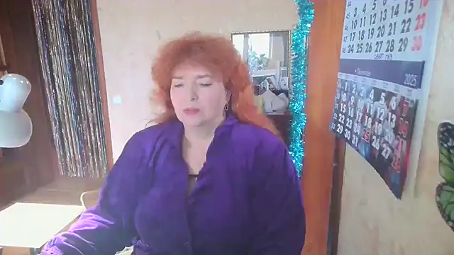 Snapshot of LadaXMay chatting on 11/17/25, 10:32 LadaXMay online show from 11/17/25, 10:32