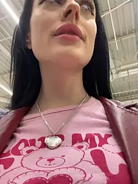 Snapshot of Melissa_crazy chatting on 01/17/25, 03:22 Melissa crazy online show from 01/17/25, 03:22