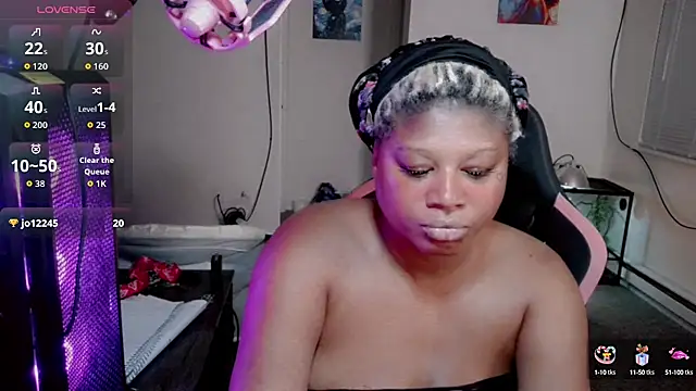 Snapshot of lexilove8 chatting on 09/29/25, 03:22 lexilove8 online show from 09/29/25, 03:22