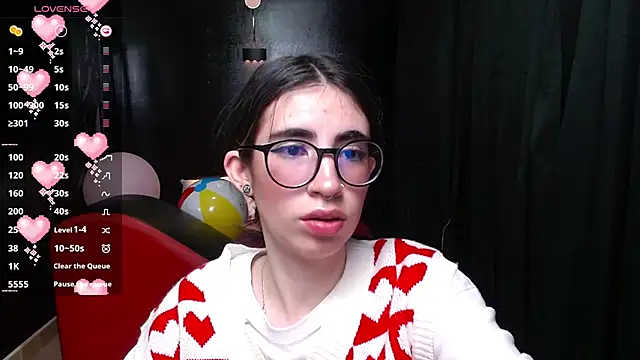 LenaRoses online show from 12/14/24, 07:03