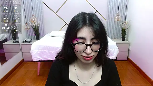 LenaRoses online show from 09/10/25, 09:04