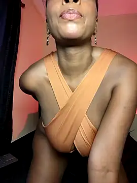 HanaThompson online show from 12/21/24, 04:14