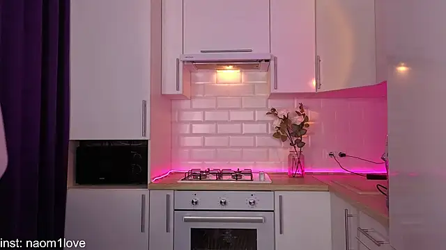 Naomi Girly online show from 10/08/25, 04:10