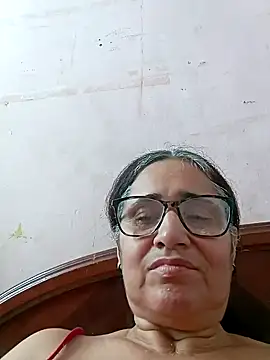  candi online show from 02/12/25, 08:29