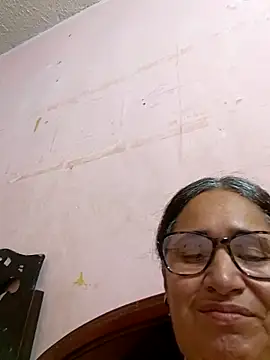  candi online show from 02/19/25, 07:50