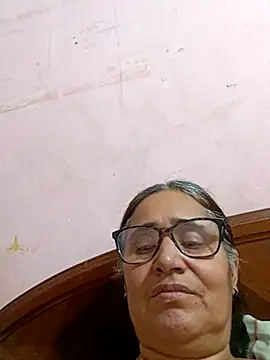  candi online show from 02/20/25, 02:18