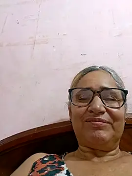  candi online show from 10/29/25, 11:01