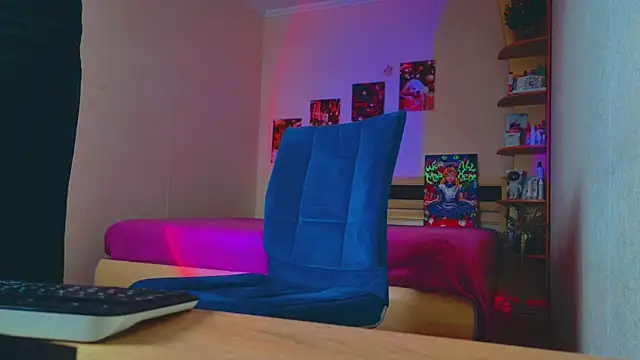 Miss Arwen online show from 01/07/25, 11:05