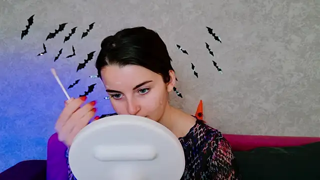 Miss Arwen online show from 10/08/25, 03:59