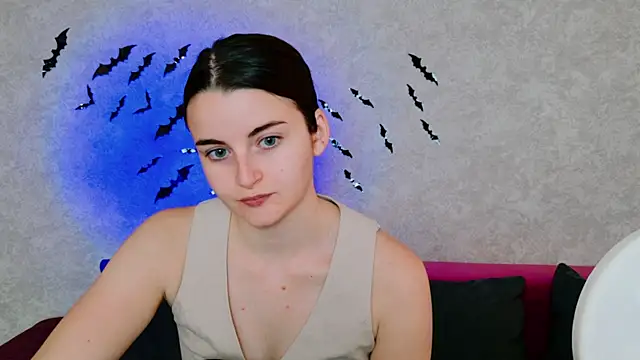 Miss Arwen online show from 10/17/25, 04:37