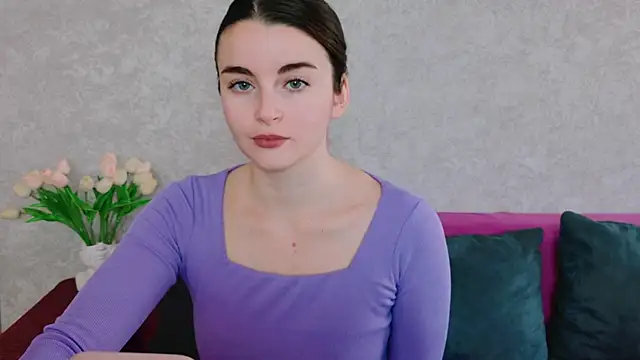 Miss Arwen online show from 11/17/25, 04:40