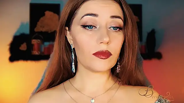 MissBeverlyMills online show from 11/10/25, 02:21