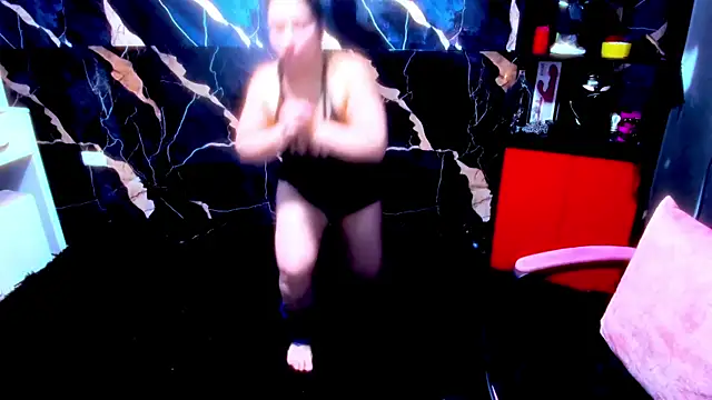 Snapshot of True_Bdsm chatting on 10/16/25, 05:14 True Bdsm online show from 10/16/25, 05:14