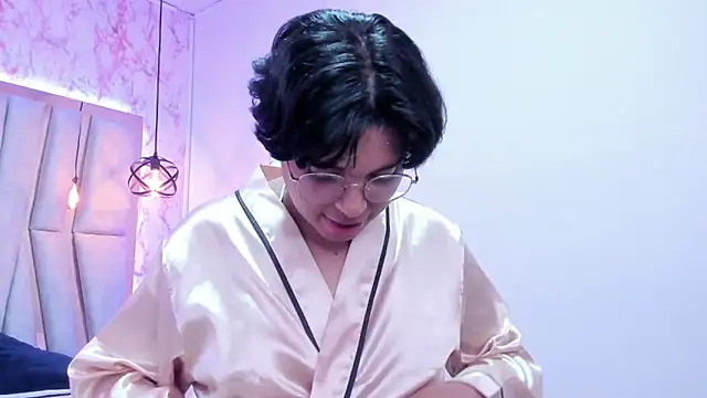 Snapshot of Emmapark_ chatting on 03/14/25, 10:27 Emmapark  online show from 03/14/25, 10:27
