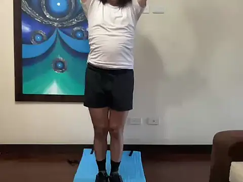 littlelatinhunter online show from 11/28/25, 11:24