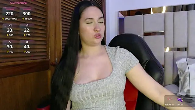 Snapshot of sofiaduque_26 chatting on 01/26/25, 10:02 sofiaduque 26 online show from 01/26/25, 10:02