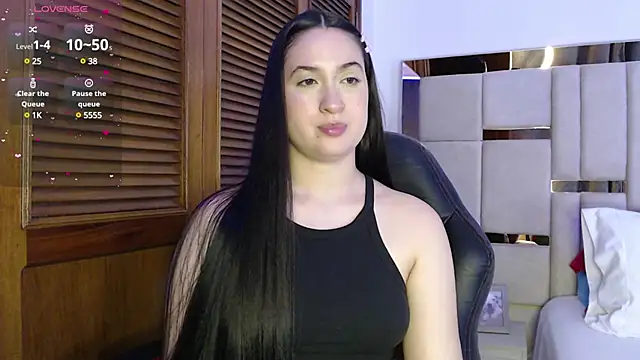 Snapshot of sofiaduque_26 chatting on 02/20/25, 11:54 sofiaduque 26 online show from 02/20/25, 11:54
