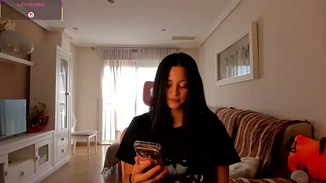 bella apont online show from 10/13/25, 03:12