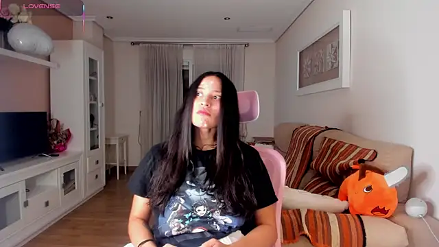 bella apont online show from 11/07/25, 11:05