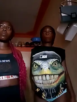 Snapshot of Swit_virgin22 chatting on 11/06/25, 01:12 Swit virgin22 online show from 11/06/25, 01:12