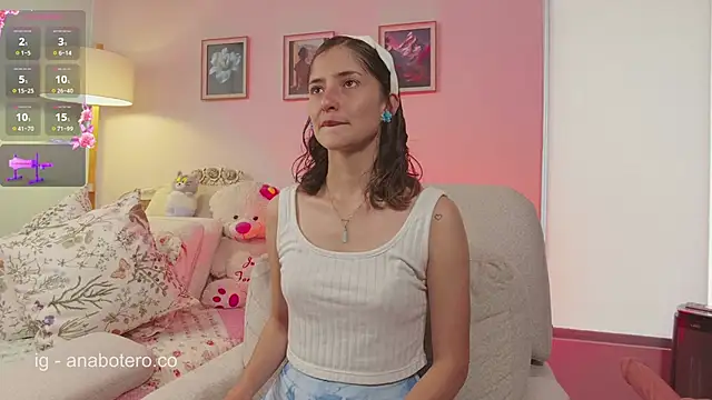 Snapshot of KittyAna chatting on 10/23/25, 07:12 KittyAna online show from 10/23/25, 07:12