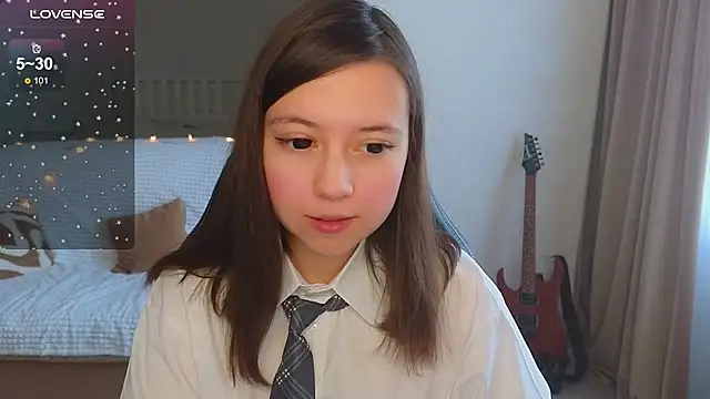 Lina Brownie online show from 10/19/25, 04:13