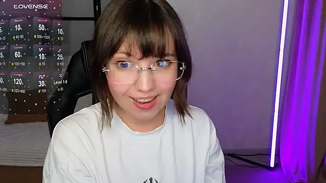 Lina Brownie online show from 11/27/25, 03:14