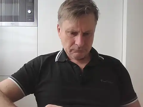 johnnym1 online show from 01/08/25, 12:26