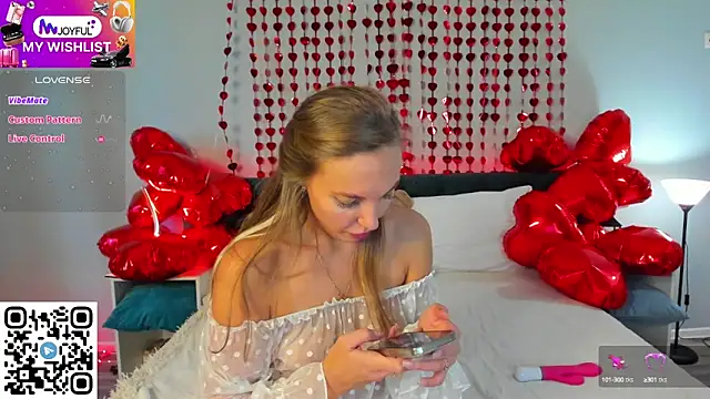 Snapshot of Kelly_Hardy chatting on 02/13/25, 04:00 Kelly Hardy online show from 02/13/25, 04:00