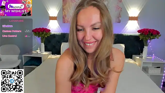 Snapshot of Kelly_Hardy chatting on 03/09/25, 01:14 Kelly Hardy online show from 03/09/25, 01:14