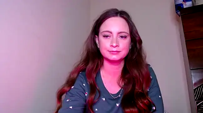 Snapshot of Sophie_Raegan chatting on 12/26/24, 09:22 Sophie Raegan online show from 12/26/24, 09:22