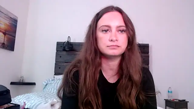 Snapshot of Sophie_Raegan chatting on 02/18/25, 07:09 Sophie Raegan online show from 02/18/25, 07:09