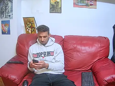 GiorgieUps online show from 10/27/25, 02:15