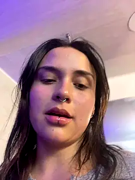 Snapshot of CharlotteScotte chatting on 12/03/24, 11:11 CharlotteScotte online show from 12/03/24, 11:11