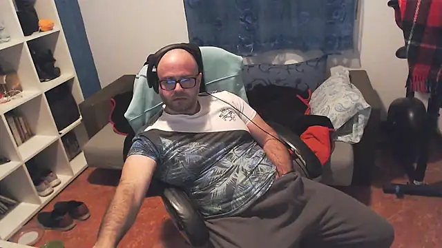 ravingr4d4 online show from 02/24/25, 12:20