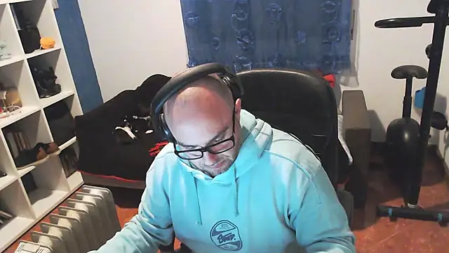 ravingr4d4 online show from 02/24/25, 09:41