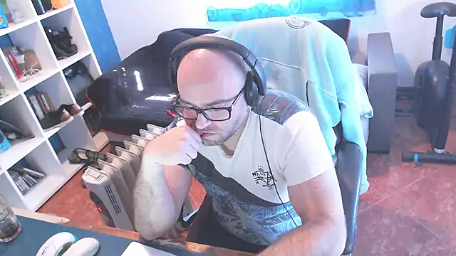 ravingr4d4 online show from 02/25/25, 03:16